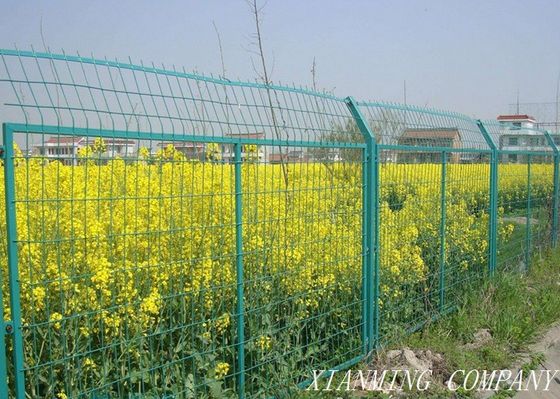 중국 PVC 친절한 먹이는 공장 Eco를 위해 검술하는 입히는 강철 농장 메시 협력 업체